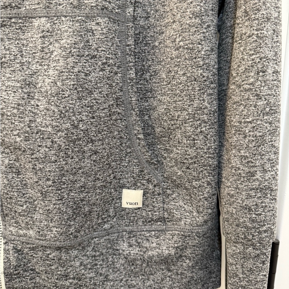 Vuori Women’s Gray Zip-Up Hoodie Sweater - Picture 3 of 6